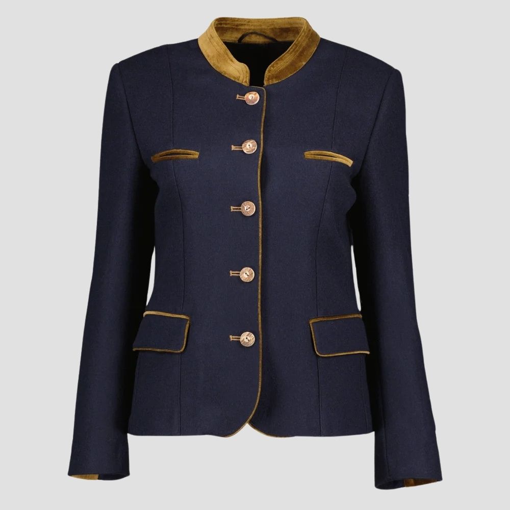 Shop authentic Trachten jacket for ladies with Bavarian heritage. Designed to honor traditional craftsmanship, it combines style, comfort, and cultural significance.