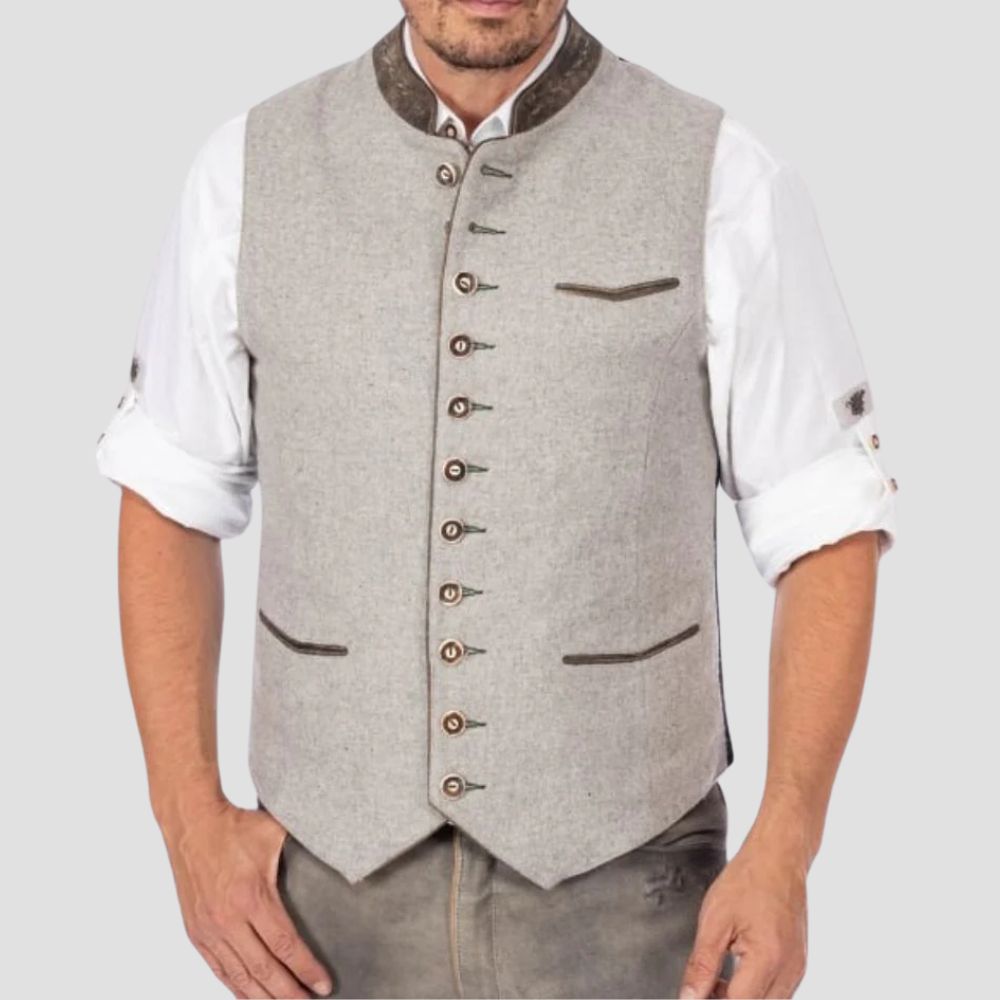 Celebrate in style with this classic men’s Trachten vest, featuring beautiful Bavarian embroidery, perfect for any festival.