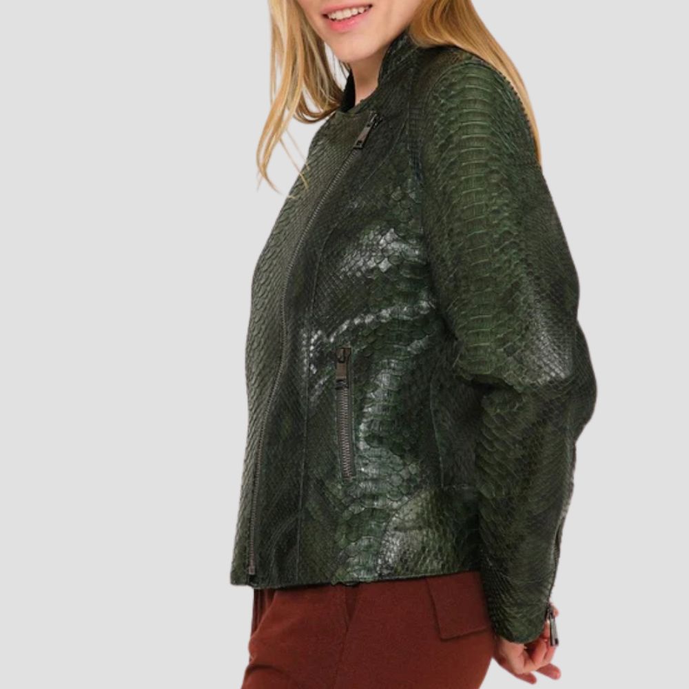Shop this premium snakeskin leather riding jacket for women. Designed for comfort, style, and durability, it’s the perfect choice for the modern rider.