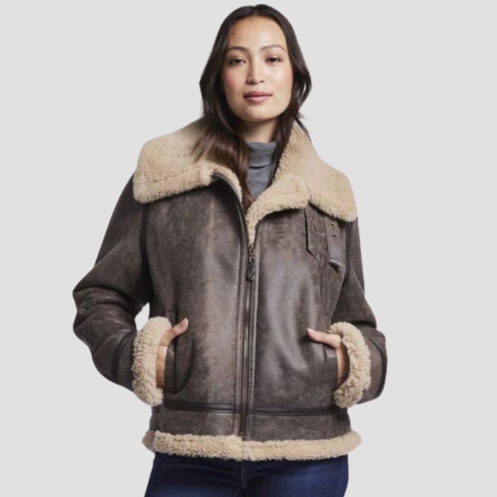 Elevate your winter style with this B3 bomber jacket for women. Crafted for fashion-forward looks, it combines warmth with classic bomber aesthetics for chic wear.