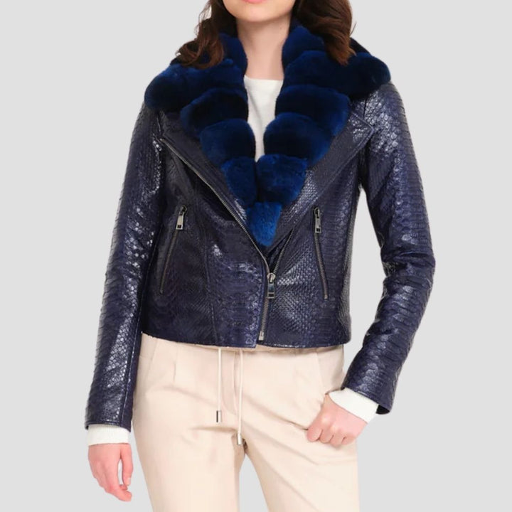 This designer snake skin women’s fur-lined jacket blends luxury and style. Featuring a stunning snake skin pattern and cozy fur lining, it’s perfect for chic winter fashion.