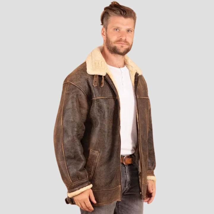 Stylish men’s lambskin leather shearling coat for formal occasions.