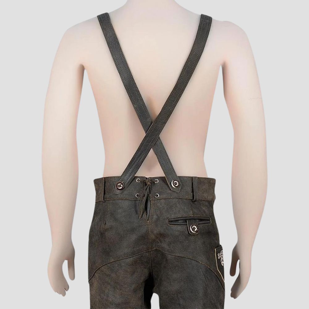 Crafted with authentic detail, these men’s Lederhosen are ideal for adding a touch of tradition to Bavarian cultural events.