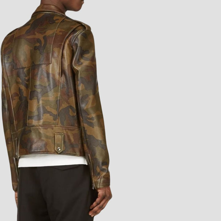 Designed for riders who demand both comfort and style, this camo leather motorcycle jacket is a must-have.