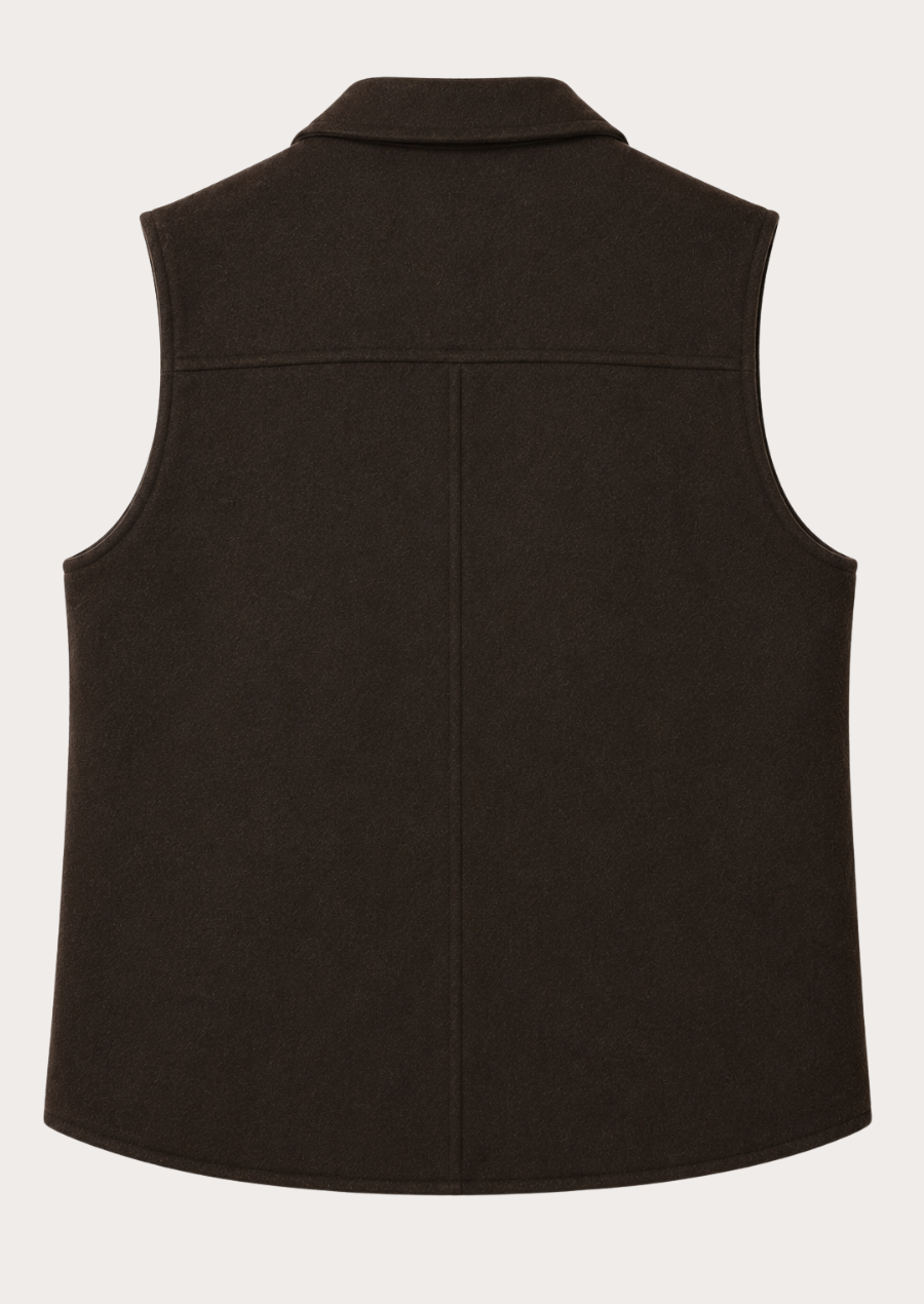 Premium wool country waistcoat for men featuring flap pockets.