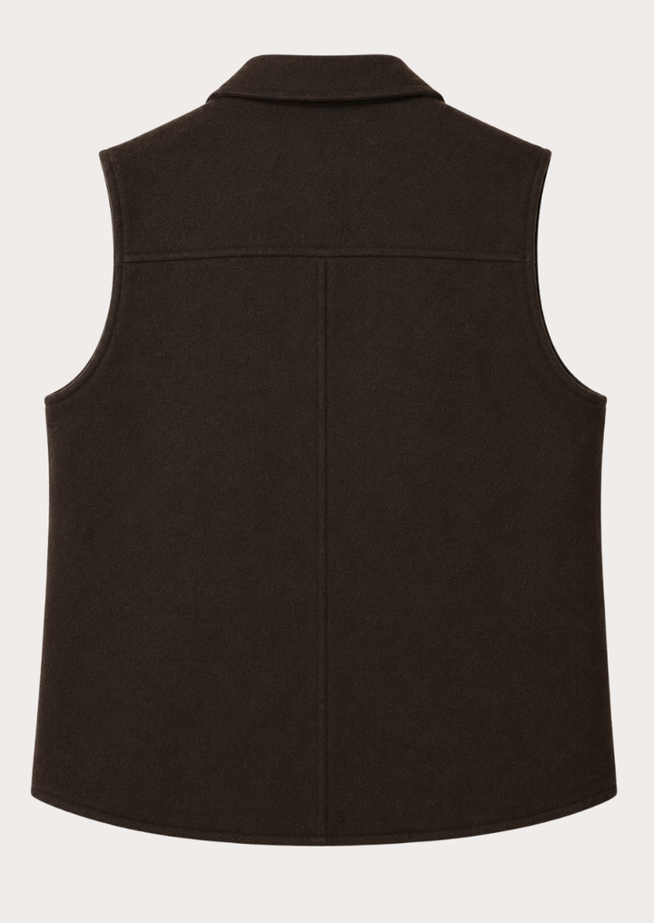 Premium wool country waistcoat for men featuring flap pockets.