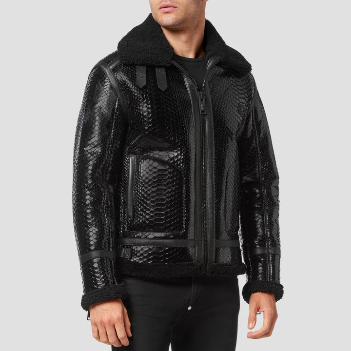 A perfect choice for bold style, this men’s snakeskin jacket combines exotic texture with cozy shearling lining.