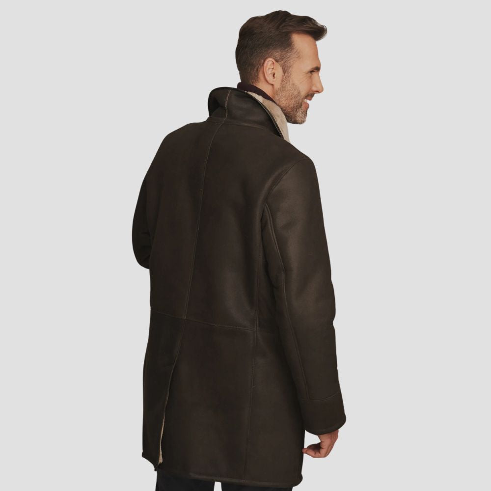 Men’s shearling coat with soft faux fur lining for winter fashion.