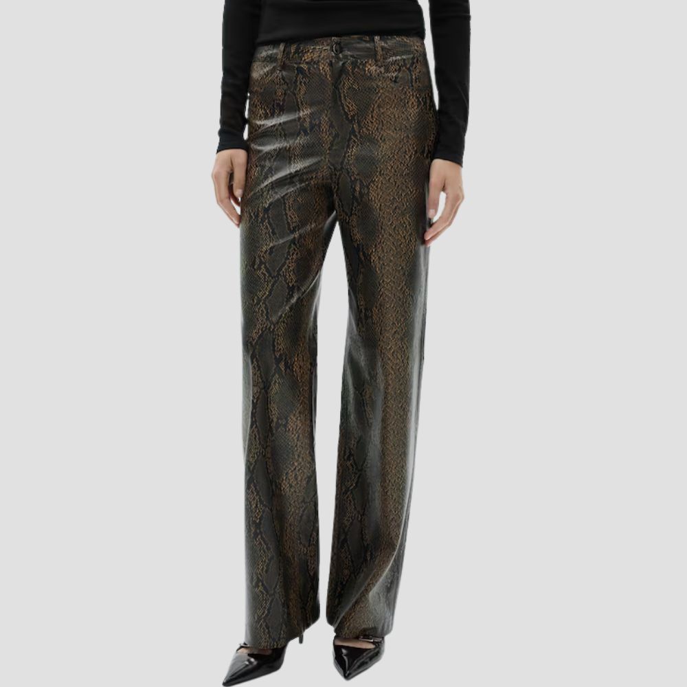 The fit is amazing, and the snakeskin pattern adds such a cool vibe to my wardrobe!