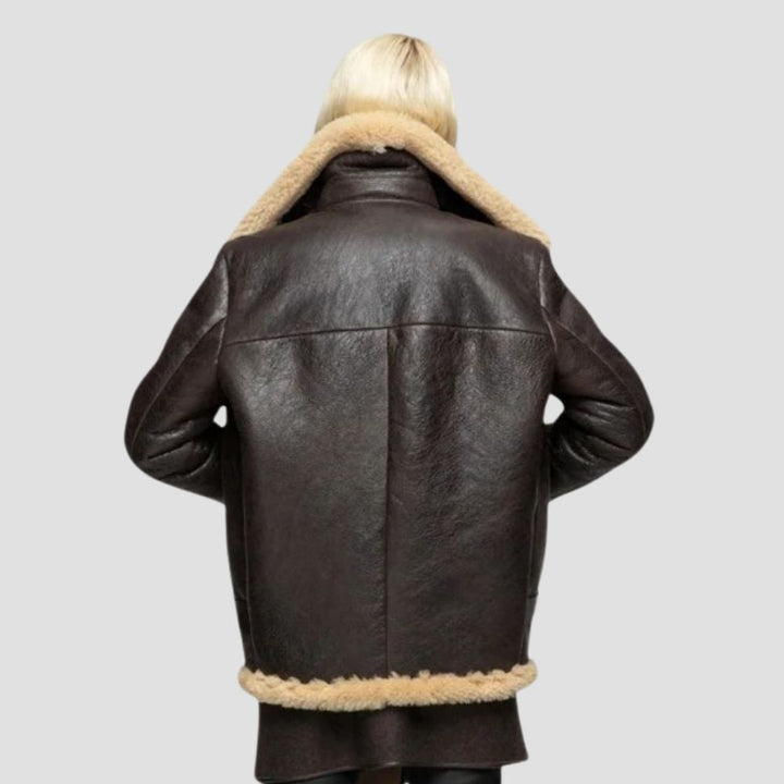 Stay on-trend with this designer shearling leather jacket for women. Its modern style and luxurious materials make it a perfect addition to any fashion-forward wardrobe.