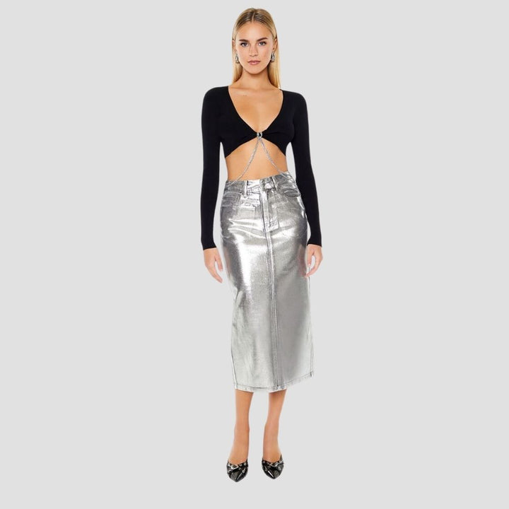 Chic women’s leather metallic skirt, offering a sleek, modern look with a shiny, reflective finish.