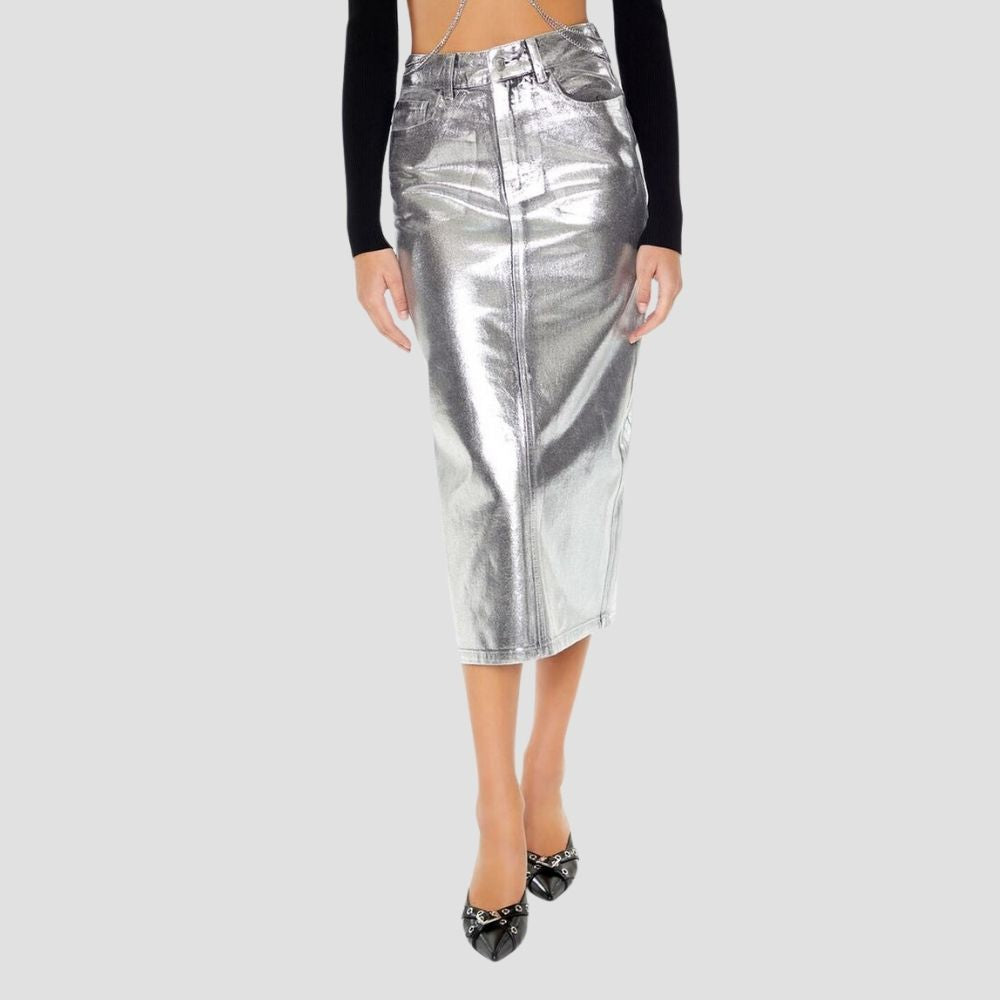 Stylish leather metallic skirt for women, designed for a chic and fashion-forward appearance.